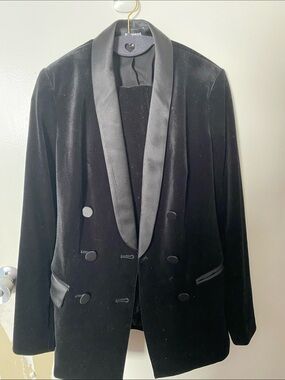 Female Express Black Velvet Tuxedo Blazer with Satin matching pants 2 piece set